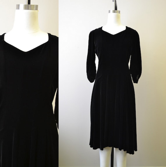 1940s Black Velvet Swing Dress - image 1