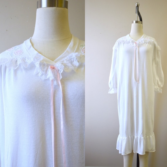 1980s White Sweatshirt Night Gown with Lace and R… - image 1