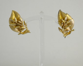 1960s Sarah Coventry Gold Leaf Clip Earrings