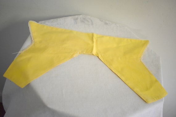 1940s/50s Yellow Cotton Collar with Lace Trim - image 4