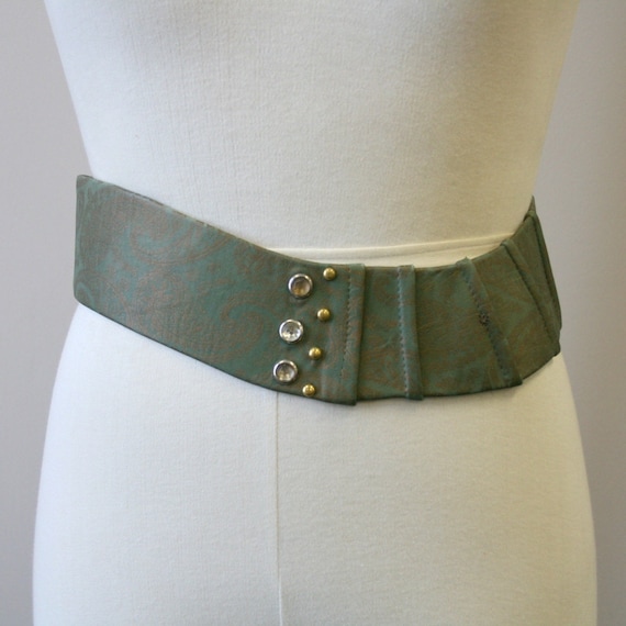 1980s Green Paisley Leather Studded Wave Belt - image 1