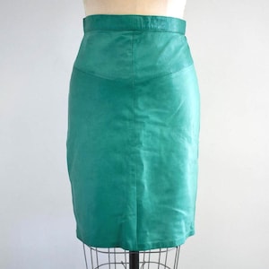 1980s Forenza Kelly Green Leather Pencil Skirt