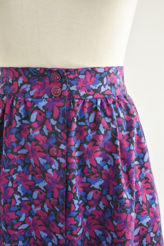 1980s Purple Printed Cotton Midi Skirt - image 3