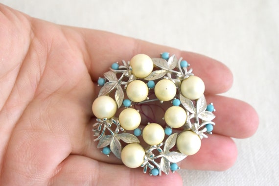 1960s Sarah Coventry Faux Pearl and Turquoise Wre… - image 2