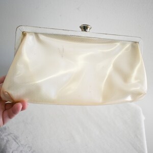 1950s Cream Vinyl and Resin Clutch Purse image 6