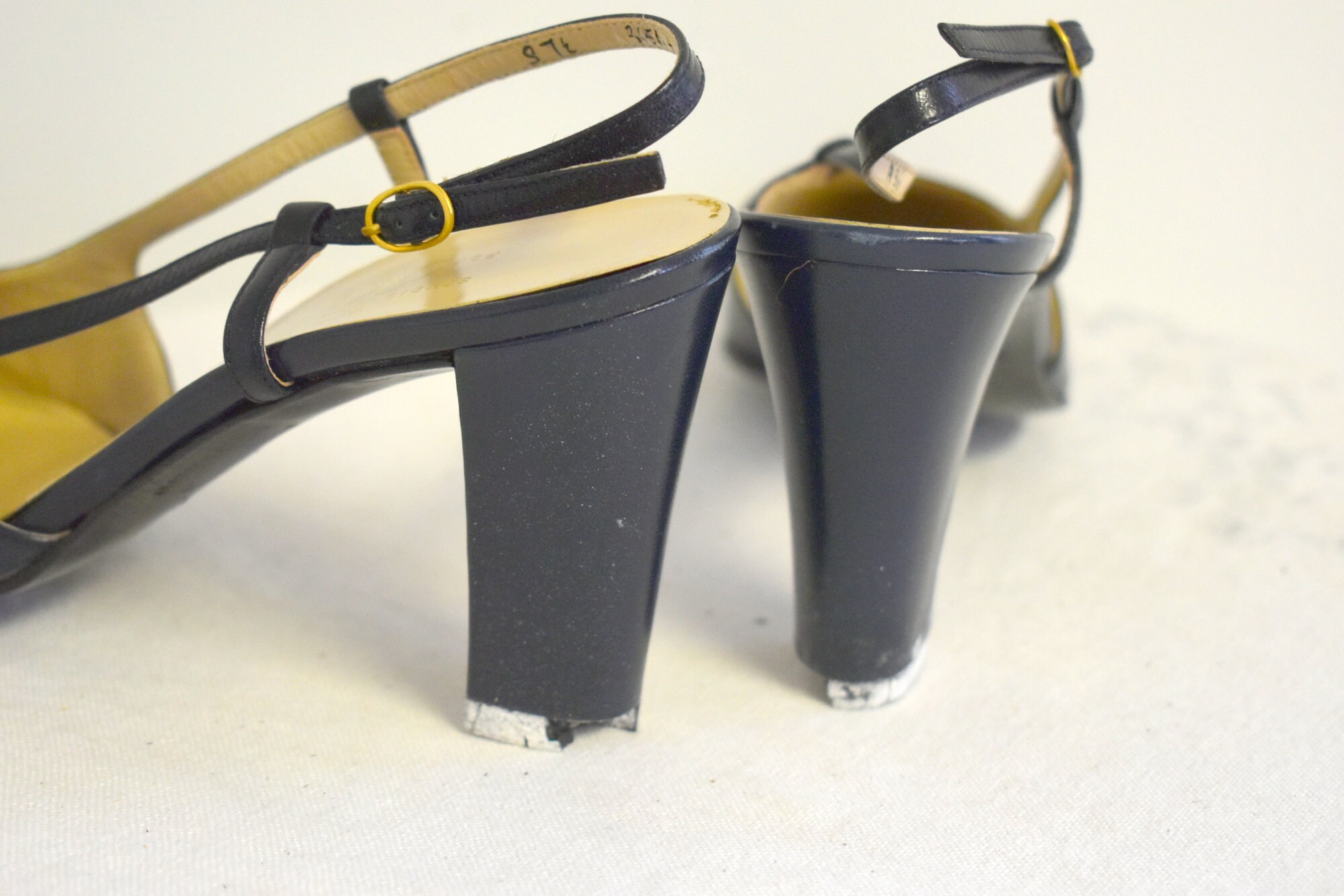 Buy 1980s Bruno Magli for Saks Navy Leather Slingback Heels Size