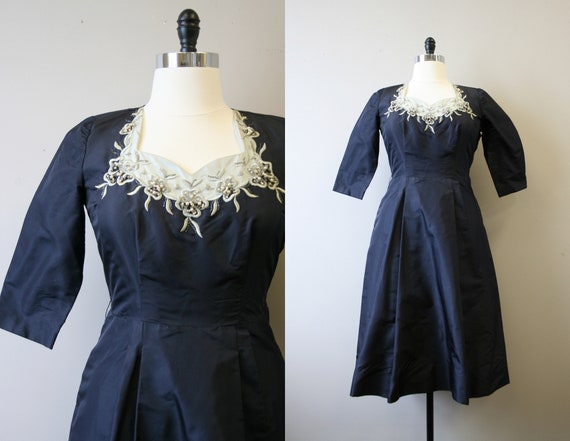 1940s/50s Navy Embroidered Silk Taffeta Cocktail D