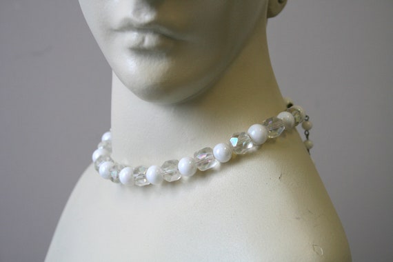 1950s White Glass and Crystal Bead Choker - image 2