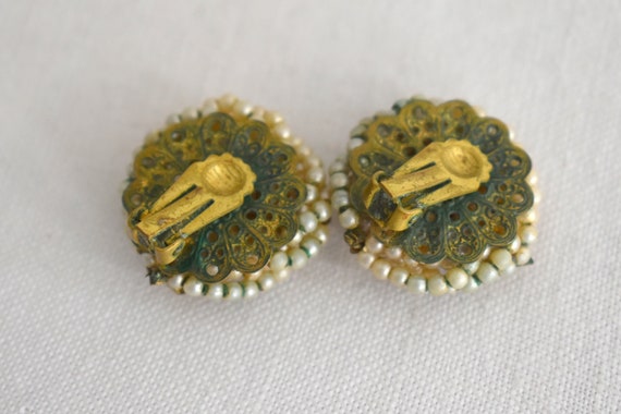 1950s Pearl and Rhinestone Swirl Clip Earrings - image 3