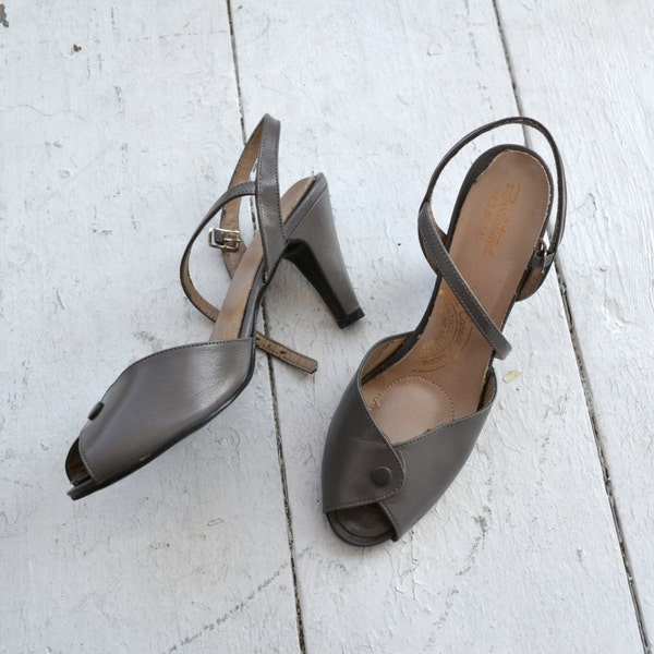 1970s Gray Revelations Heels with Ankle Strap, Size 7