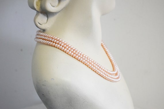 Vintage Peachy-Pink Faux Pearl Three Strand Neckl… - image 4