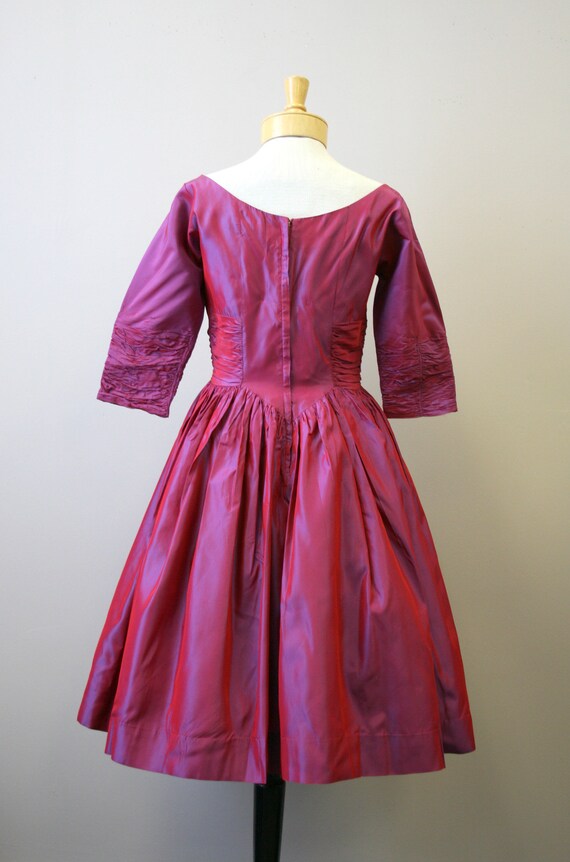 1950s Iridescent Purple Taffeta Dress - image 6