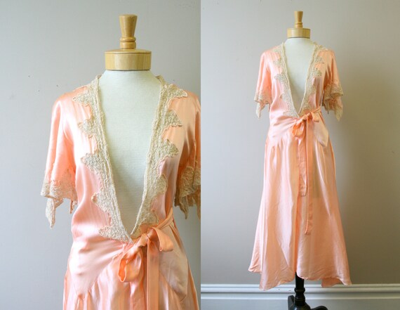 1920s/30s Coral Silk and Lace Robe