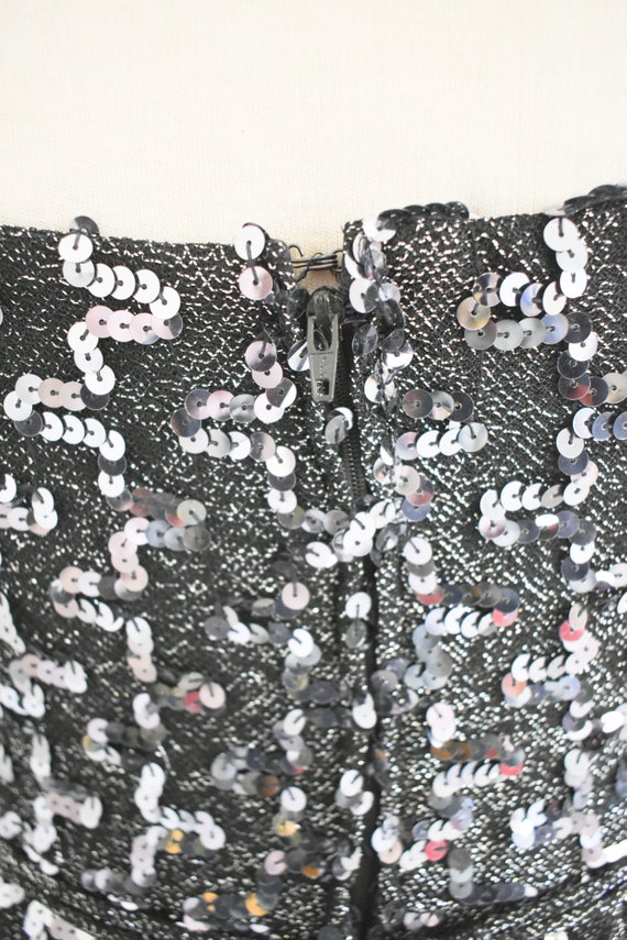 1970s Black and Silver Sequin Dress - image 6