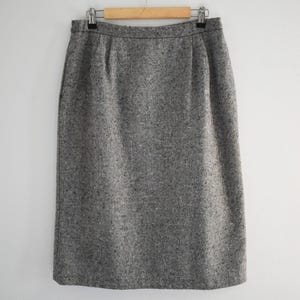 1980s Black and Cream Tweed Skirt