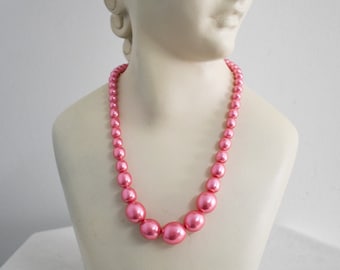 1950s/60s Pink Faux Pearl Bead Necklace