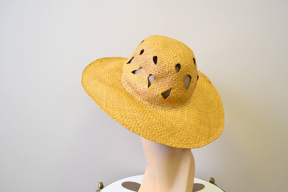 1930s Wide Brimmed Straw Sun Hat