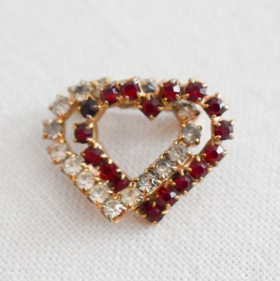 Vintage Rhinestone Interlocking Hearts Brooch - image 1