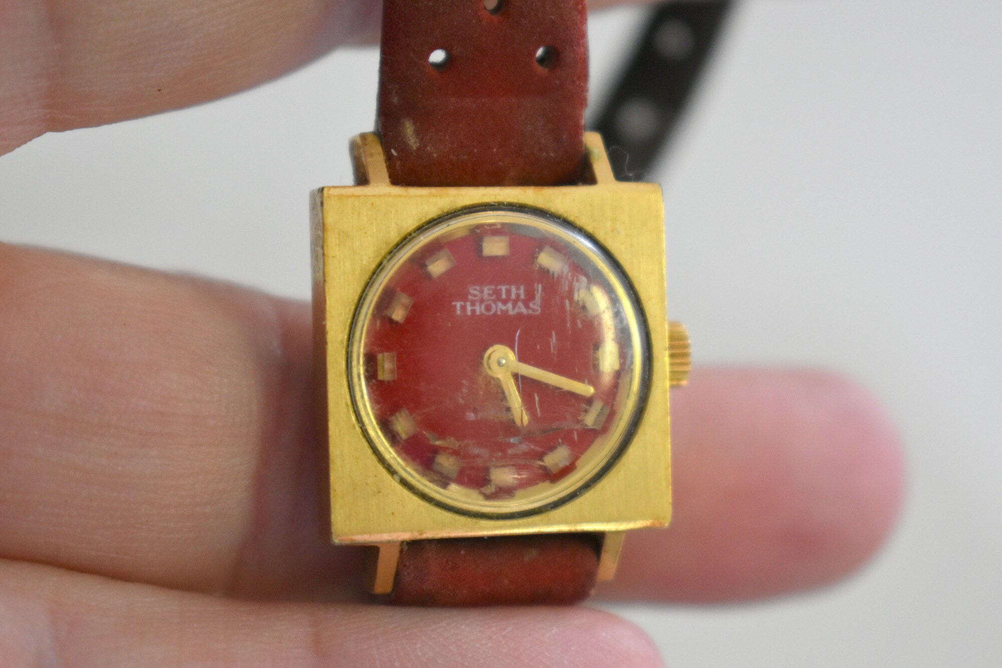Buy 1950s/60s Seth Thomas Red and Gold Wrist Watch Online in India