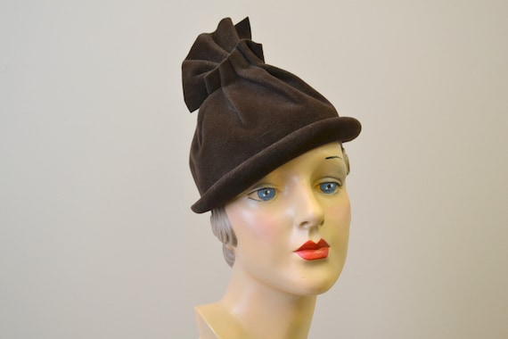 1930s Brown Fur Felt Ruffle Top Hat