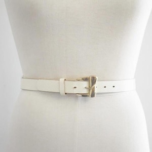 Vintage Cream Faux Snakeskin Vinyl Belt