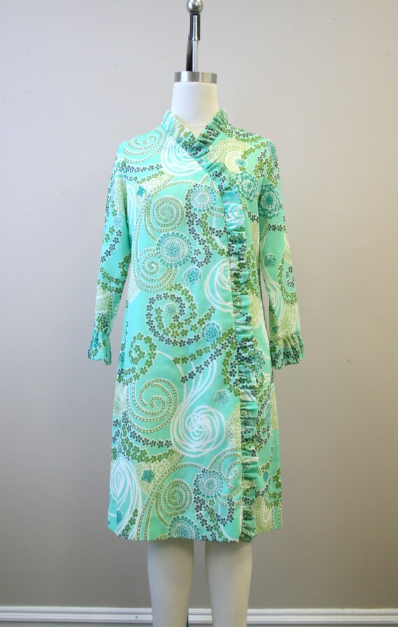 1960s Betty Hartford Green Printed Ruffled Dress - image 4