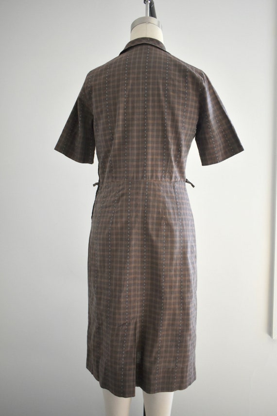 1950s Brown Plaid Cotton Shirtwaist Dress - image 5