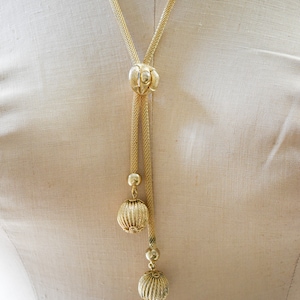 1960s/70s Coro Gold Mesh Tube Lariat Necklace with Dangles image 3