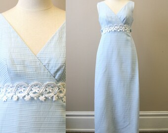 1960s Pale Blue Ribbed Dress with Lace