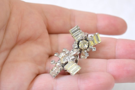 Rhinestone Sputnik Clip Earrings View 4