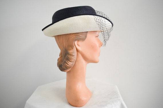 1960s Bellini Navy and White Straw Hat - image 4