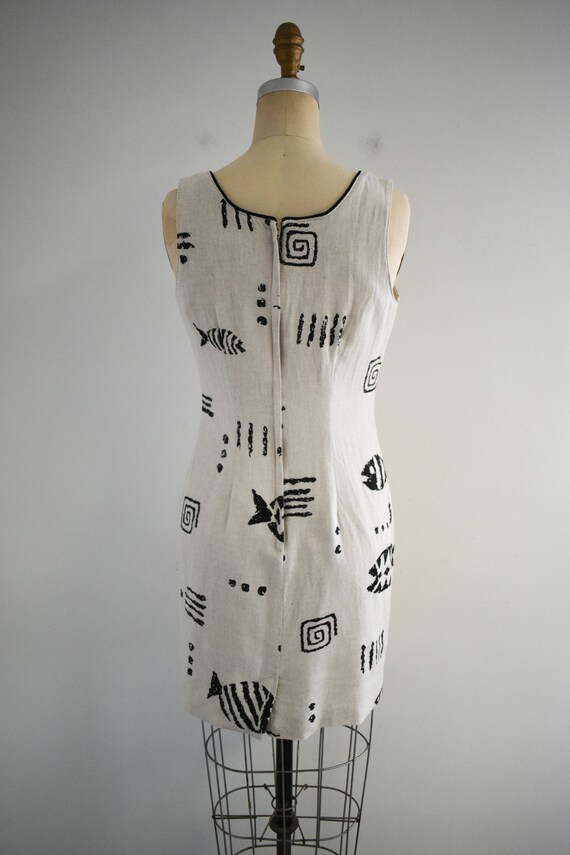 1990s Beige and Black Abstract Sheath Dress - image 5