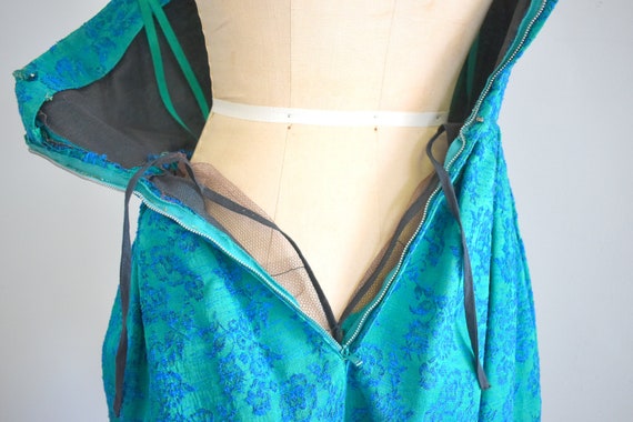 1950s/60s Rappi Green and Blue Brocade Party Dress - image 7