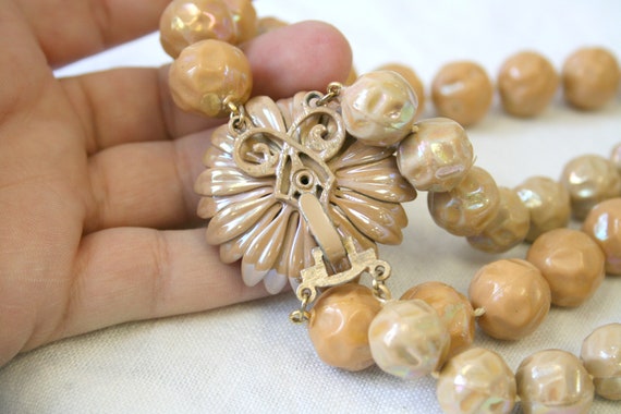 1960s Enamel Flower Clasp Bead Necklace - image 5