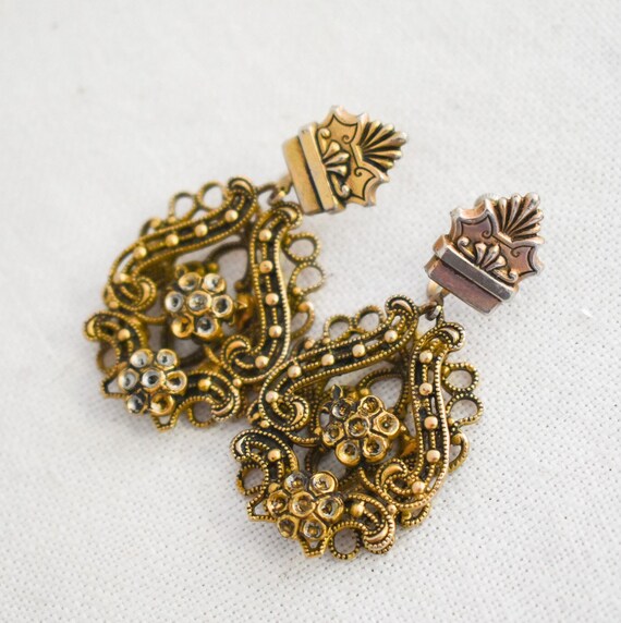 Vintage Gold Filigree Dangle Earrings - image 1