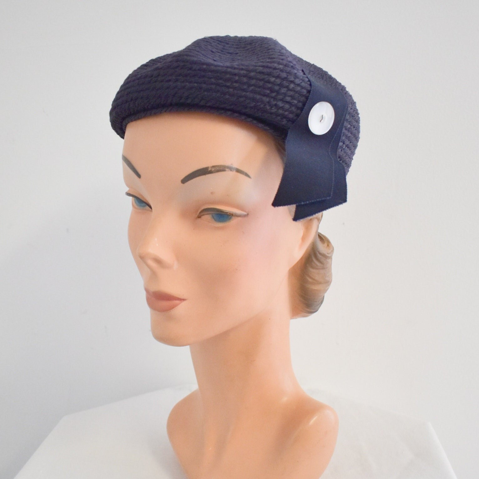 Vintage Everitt Original Teal Blue Green Wool Knit Beret Hat Side Knot Detail Wool Beret in Green – LanaBlu Boutique main image 2