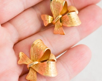 1950s Gold Bow Clip Earrings