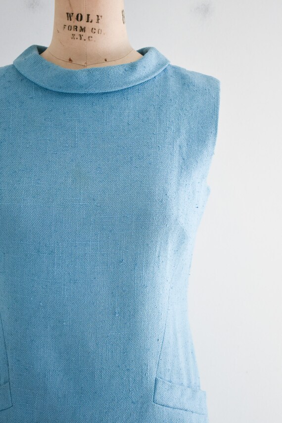 1960s Blue Linen Shift Dress - image 2