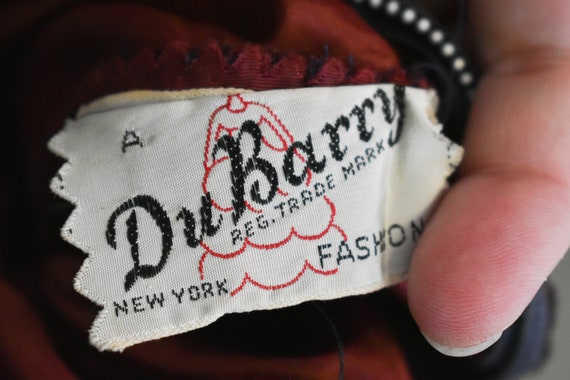 1950s DuBarry Lace Dress - image 6