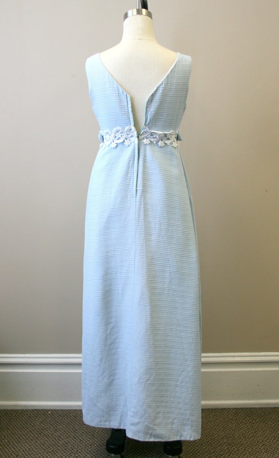 1960s Pale Blue Ribbed Dress with Lace - image 5