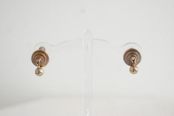 1940s/50s Gold Bullseye Screw Back Earrings - image 4