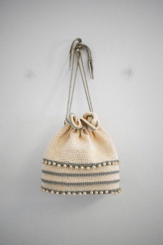 1950s Cream and Silver Crochet Purse with Faux Pe… - image 3