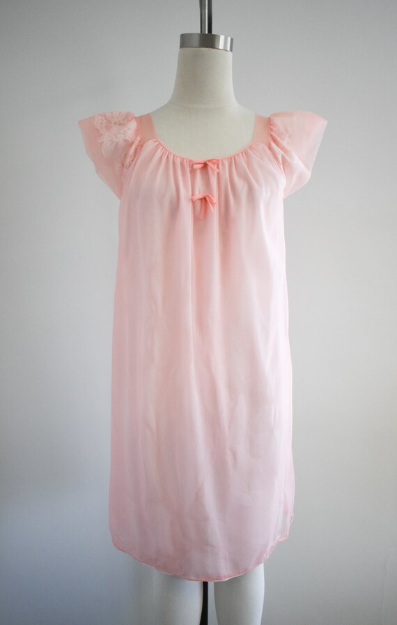 1960s Coral Pink Chiffon Night Gown - image 3