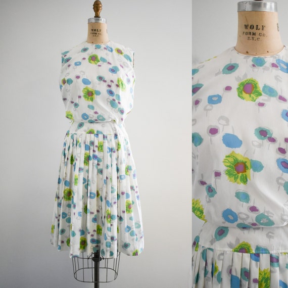 1960s Abstract Floral Pleated Dress - image 1