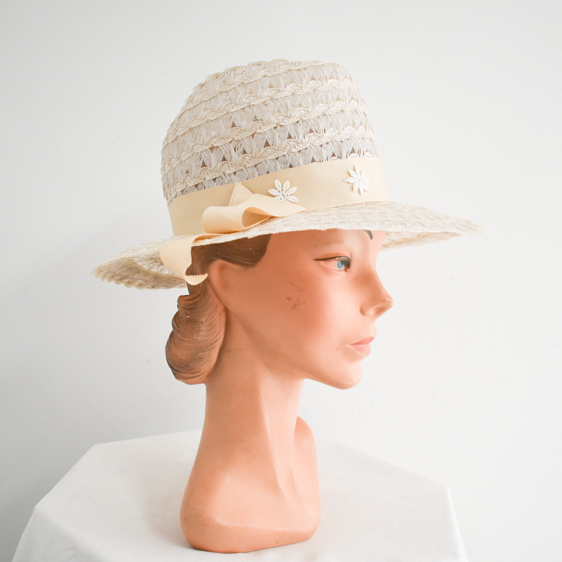 1960s Cream Straw Hat With Daisy Trim - Etsy