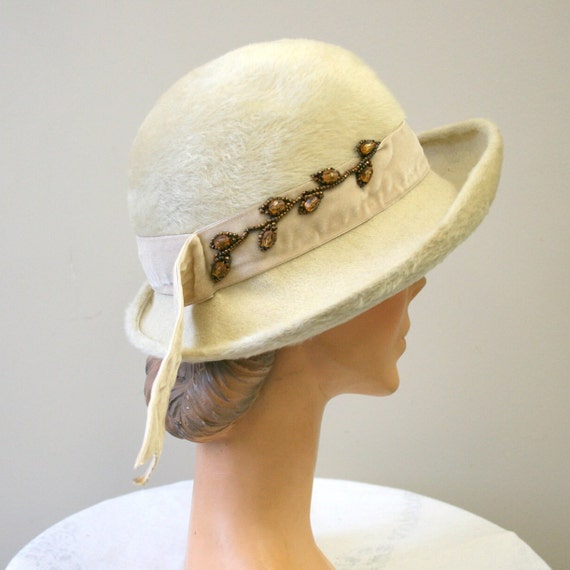 1960s Lazarus Cream Fur Felt Hat - image 1