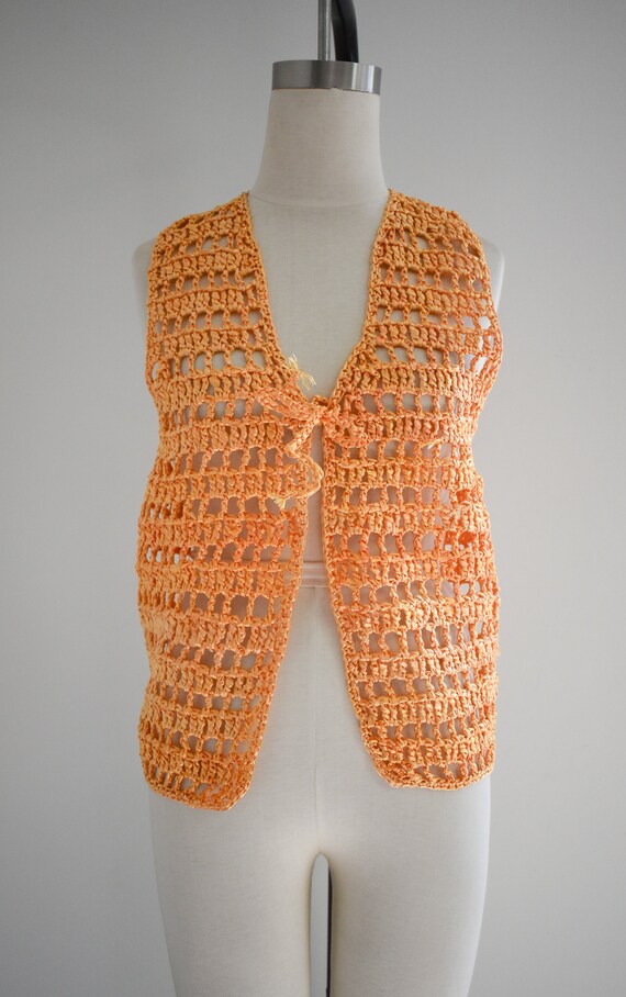 1960s Golden Yellow Raffia Vest - image 2