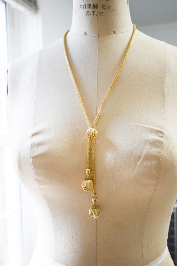 1960s/70s Coro Gold Mesh Tube Lariat Necklace wit… - image 2