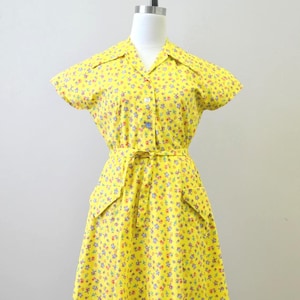 1940s Dutch Print Cotton Shirtwaist Dress
