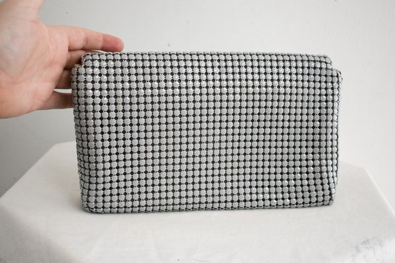 1970s/80s Gray Metal Mesh Purse - image 5